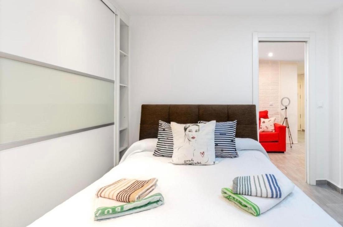 Vialia Apartamentos Suites Málaga Extérieur photo