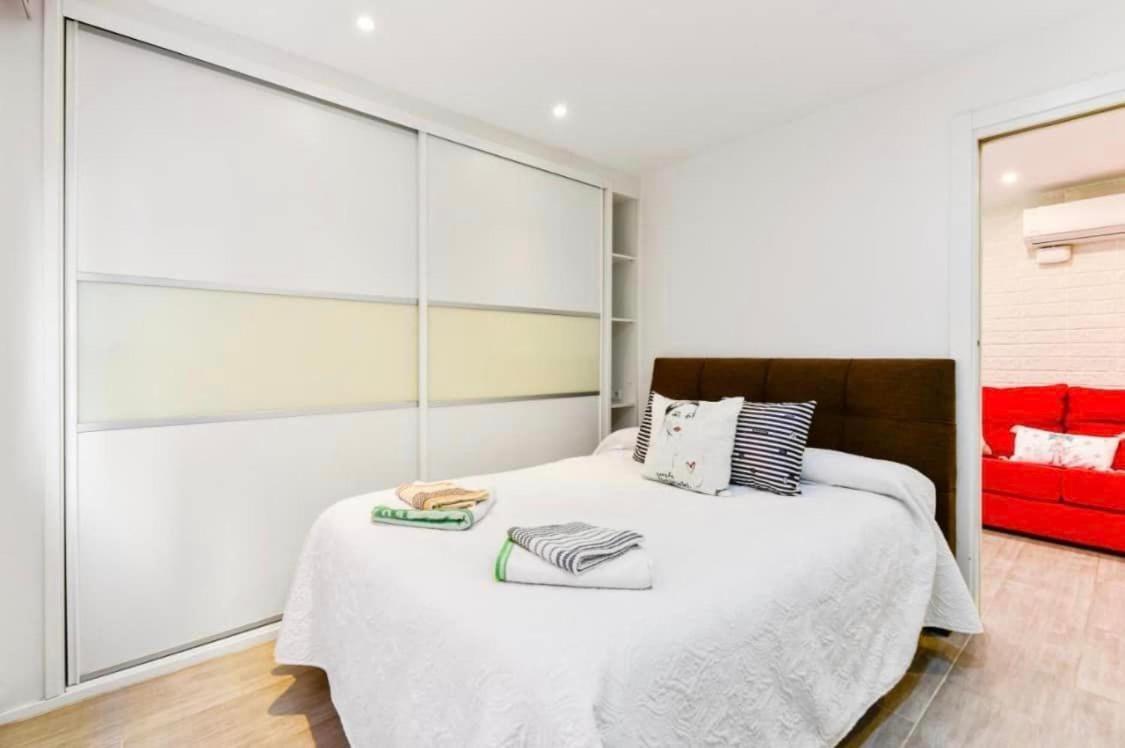 Vialia Apartamentos Suites Málaga Extérieur photo