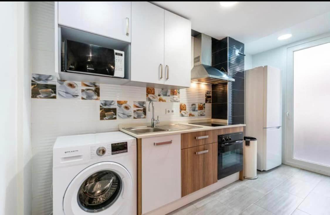 Vialia Apartamentos Suites Málaga Extérieur photo